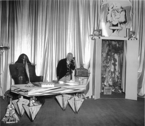 Buckminster Fuller in “The Ruse of The Medusa”, Summer Session 1948, Black Mountain College. Courtesy: Black Mountain College Museum + Arts Center.