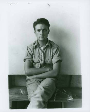 Kenneth Noland at Black_Mountain_College © Black Mountain College Research Project. North Carolina Museum of Art. Western Regional Archives