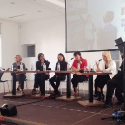 Panel with Gabriele Knapstein, Patrick Müller, Nina Möntmann, Claudia Olk, Irene Campolmi and Julian Klein (26 /09 / 2015)
